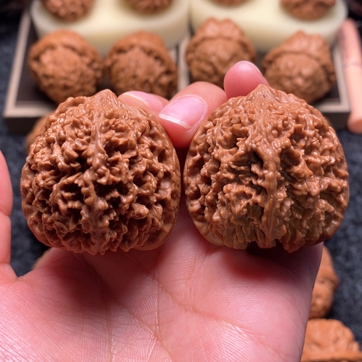 文玩核桃把件精品满天星40