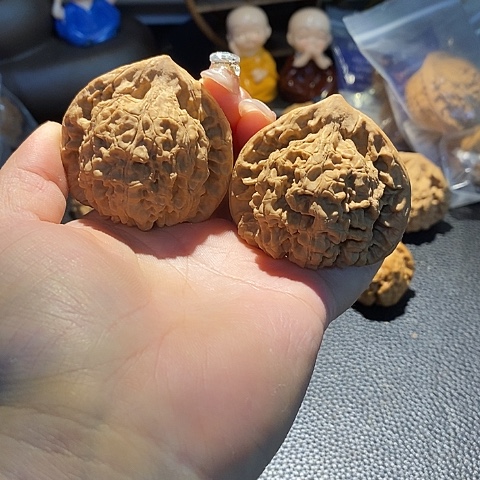 文玩核桃吊坠官帽50