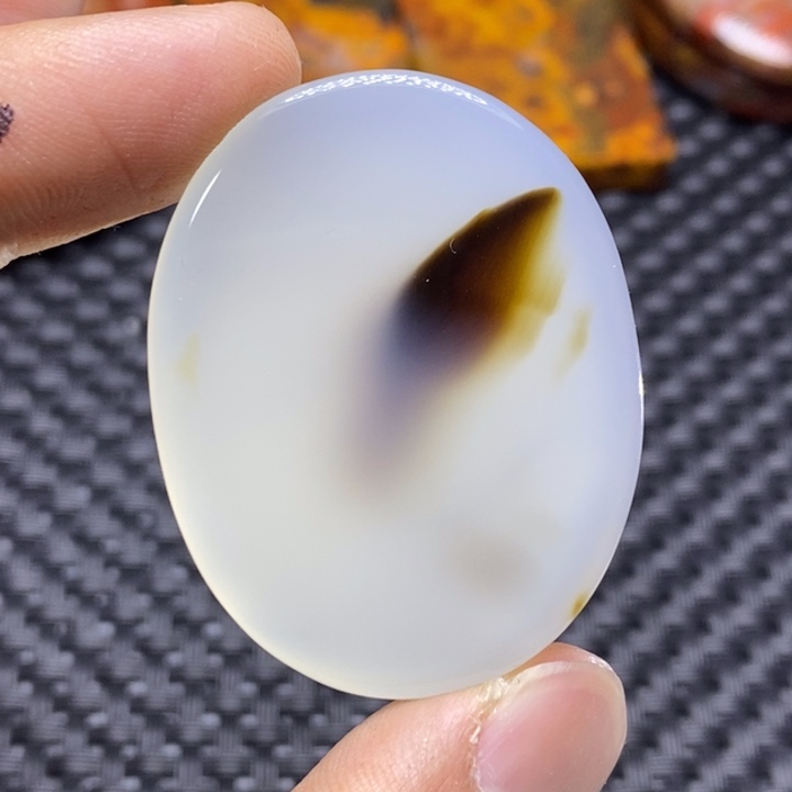 玛瑙/玉髓颈饰未镶嵌杉**了