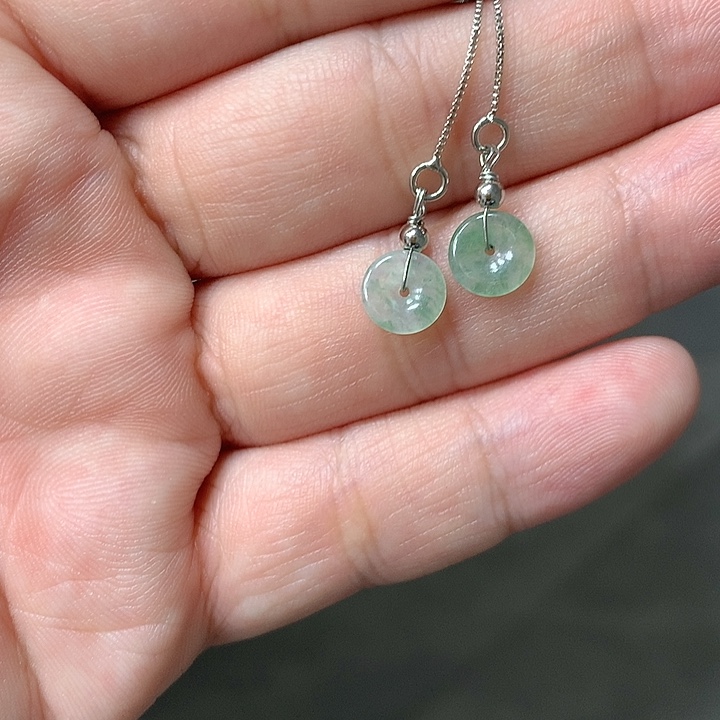 翡翠颈饰未镶嵌耳饰