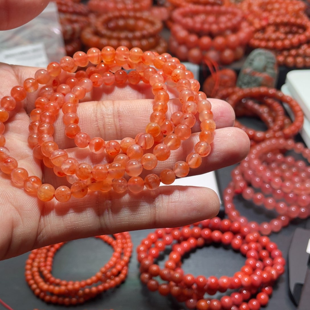 南红玛瑙手链未镶嵌