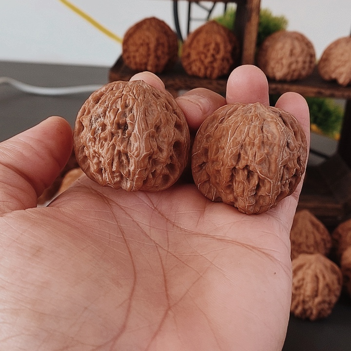 39尺红皮石子磨骨质嘎嘎棒