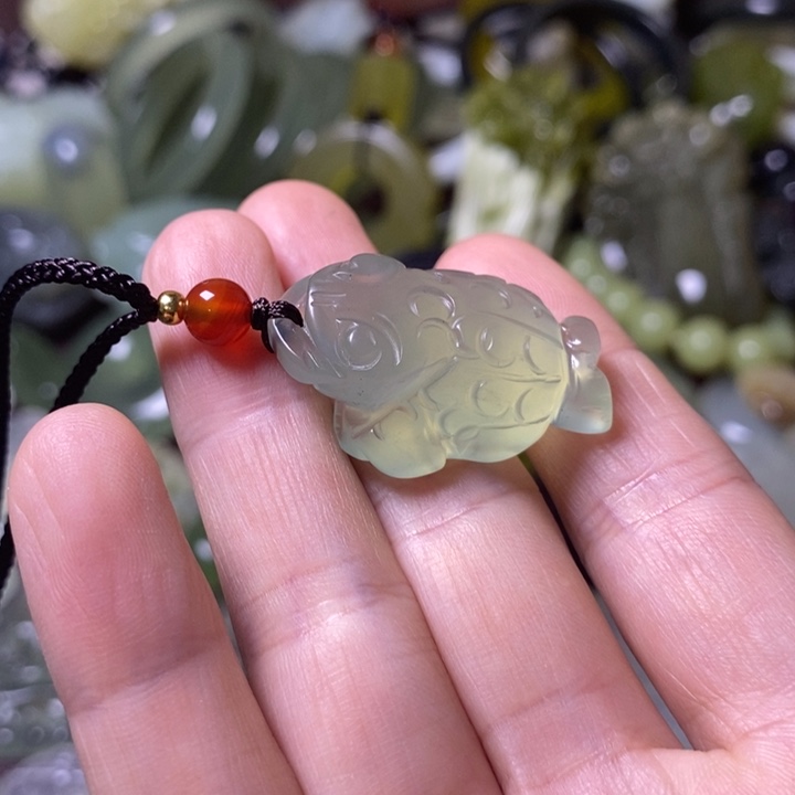 岫玉岫玉颈饰未镶嵌