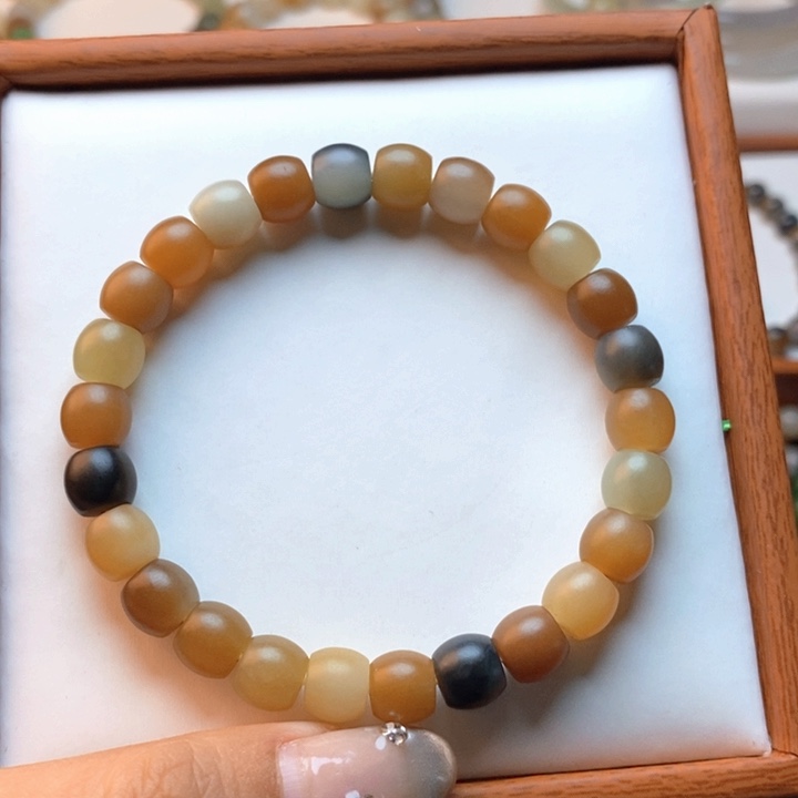 和田玉手链未镶嵌