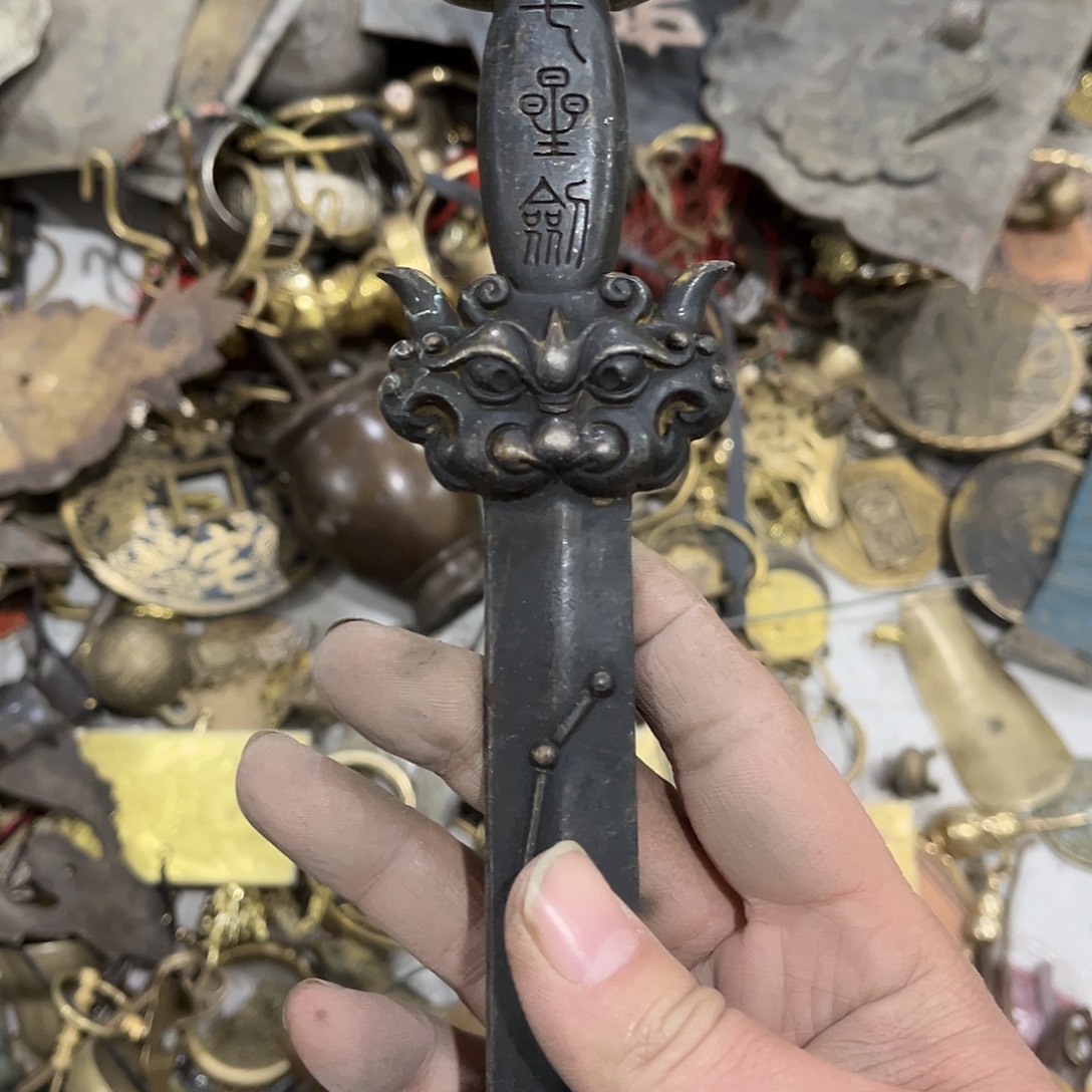 无***爱闪电购铜摆件工艺品