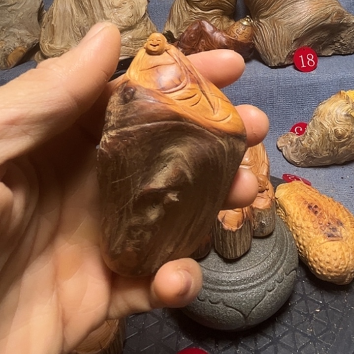 玉***浩太行崖柏工艺小件