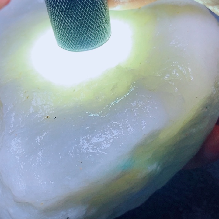 和田玉未镶嵌珠宝奇石