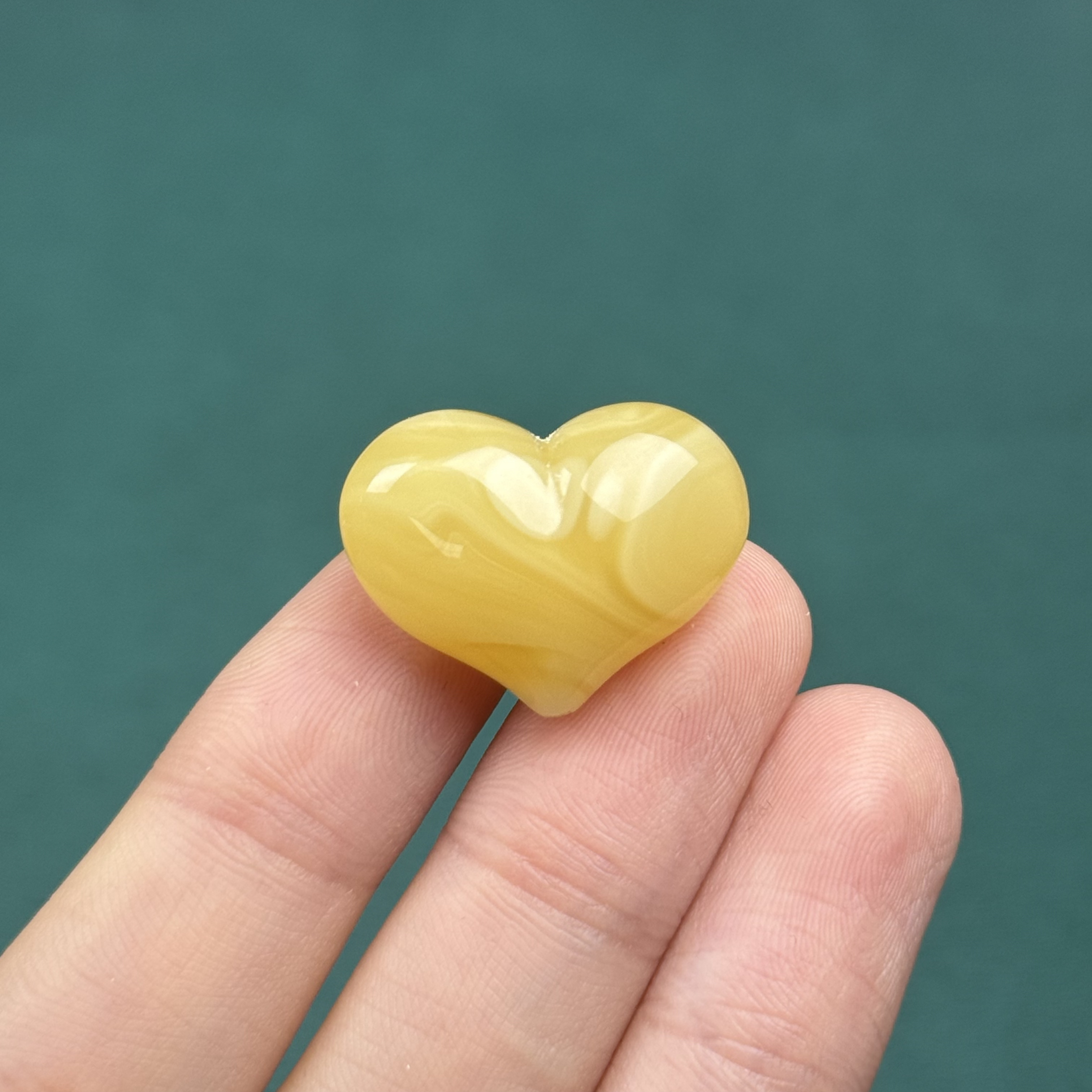 K9840天然原矿蜜蜡 满蜡屁桃爱心24*18*12mm 支持鉴定假一罚十