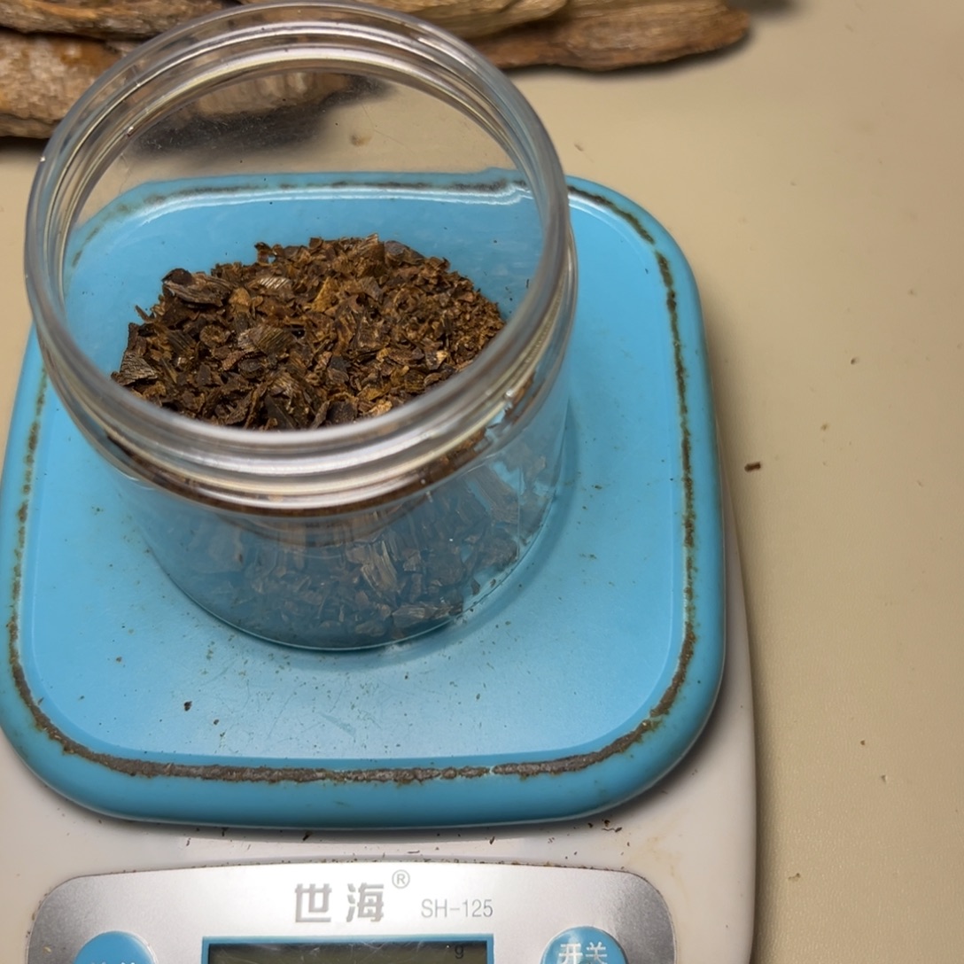 饮***冰树脂制品海南树丁留疤碎料11g