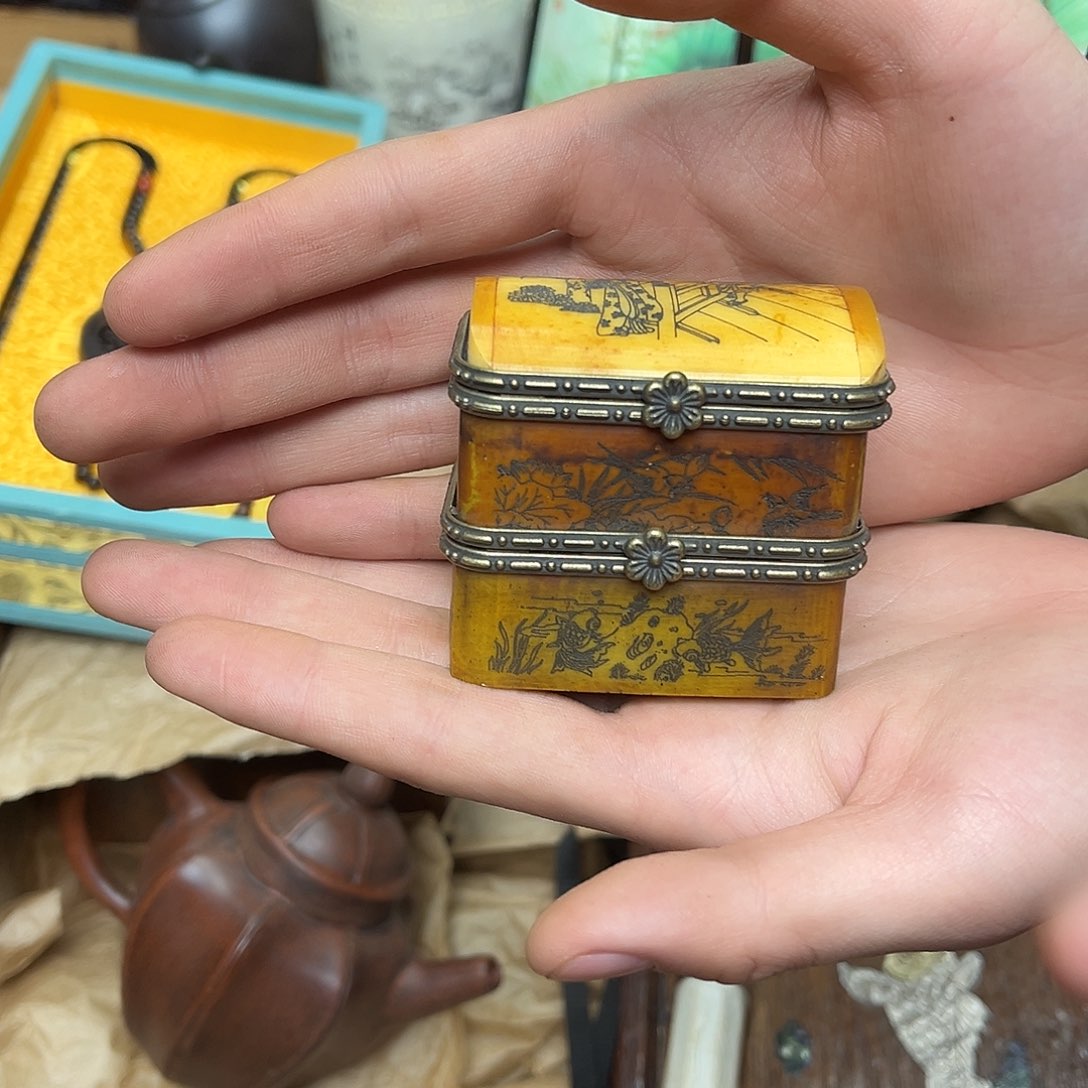 大叶紫檀（黑酸枝木类）