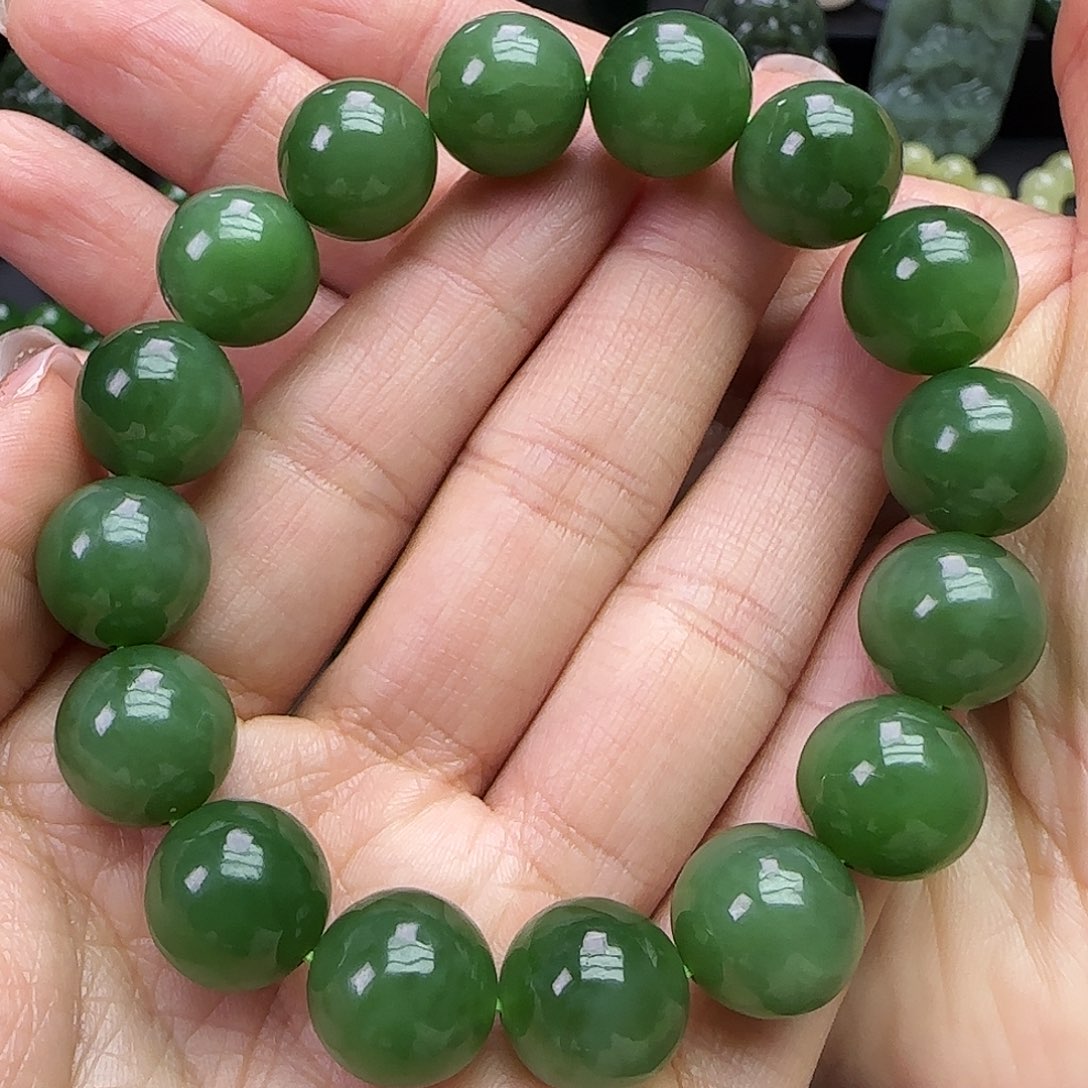 和田玉未镶嵌珠宝奇石