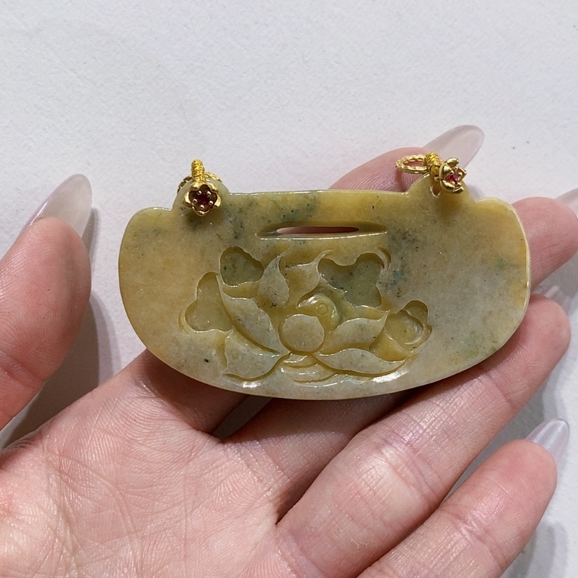 【闪购商品】翡翠未镶嵌颈饰