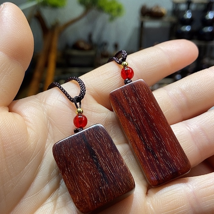 印度小叶紫檀檀香紫檀吊坠两个