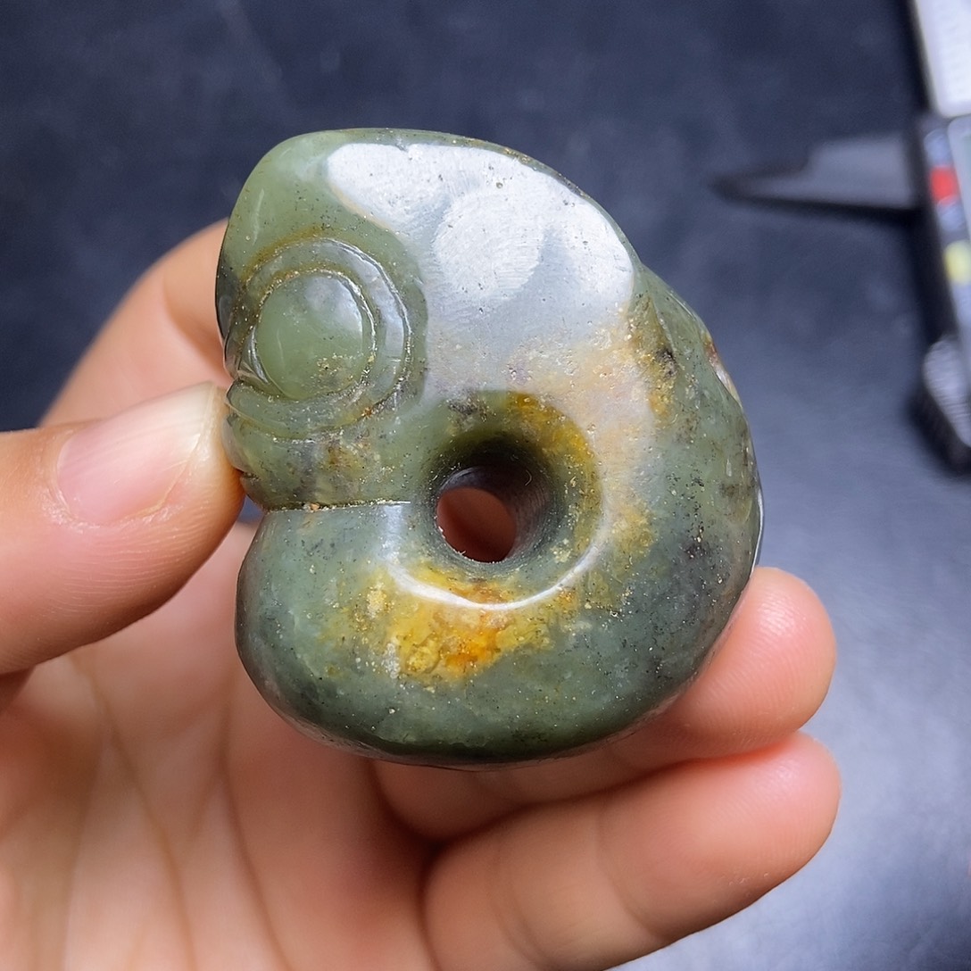 和田玉（糖玉）未镶嵌挂件