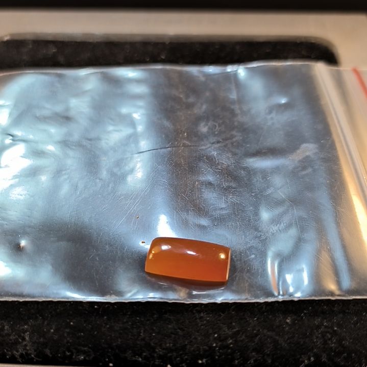 余***石英岩玉未镶嵌戒面