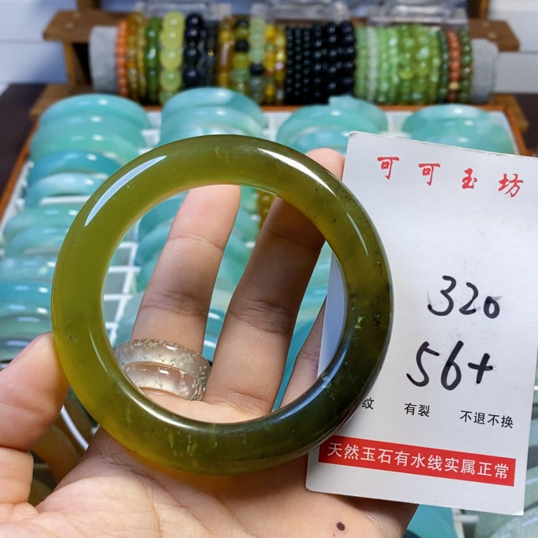 未镶嵌蛇纹石玉手镯