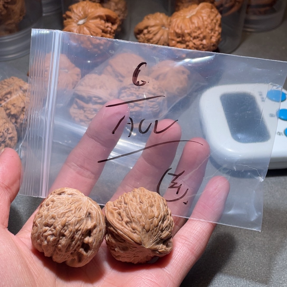 A***v文玩核桃吊坠铁锤