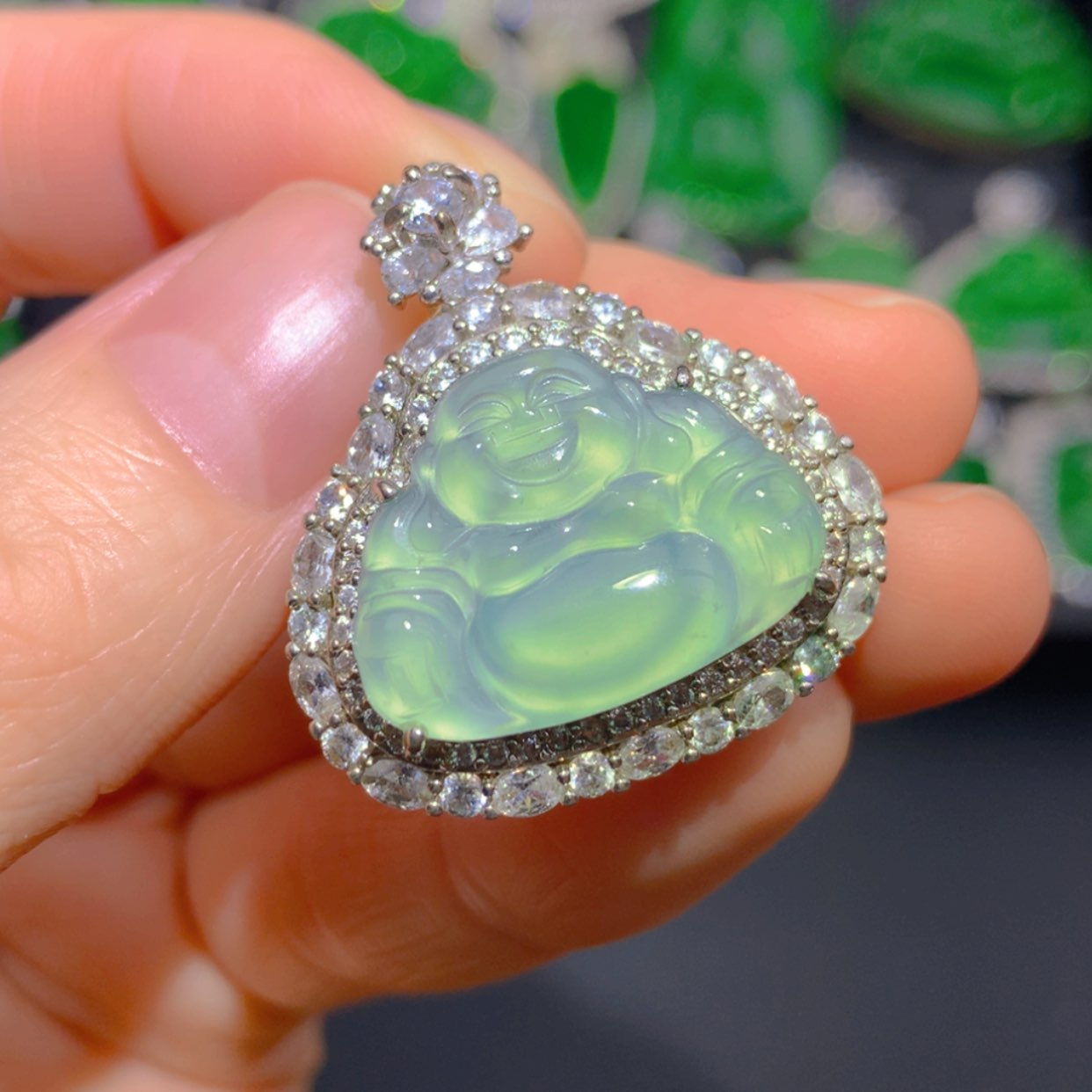 【闪购商品】翡翠颈饰未镶嵌111111111