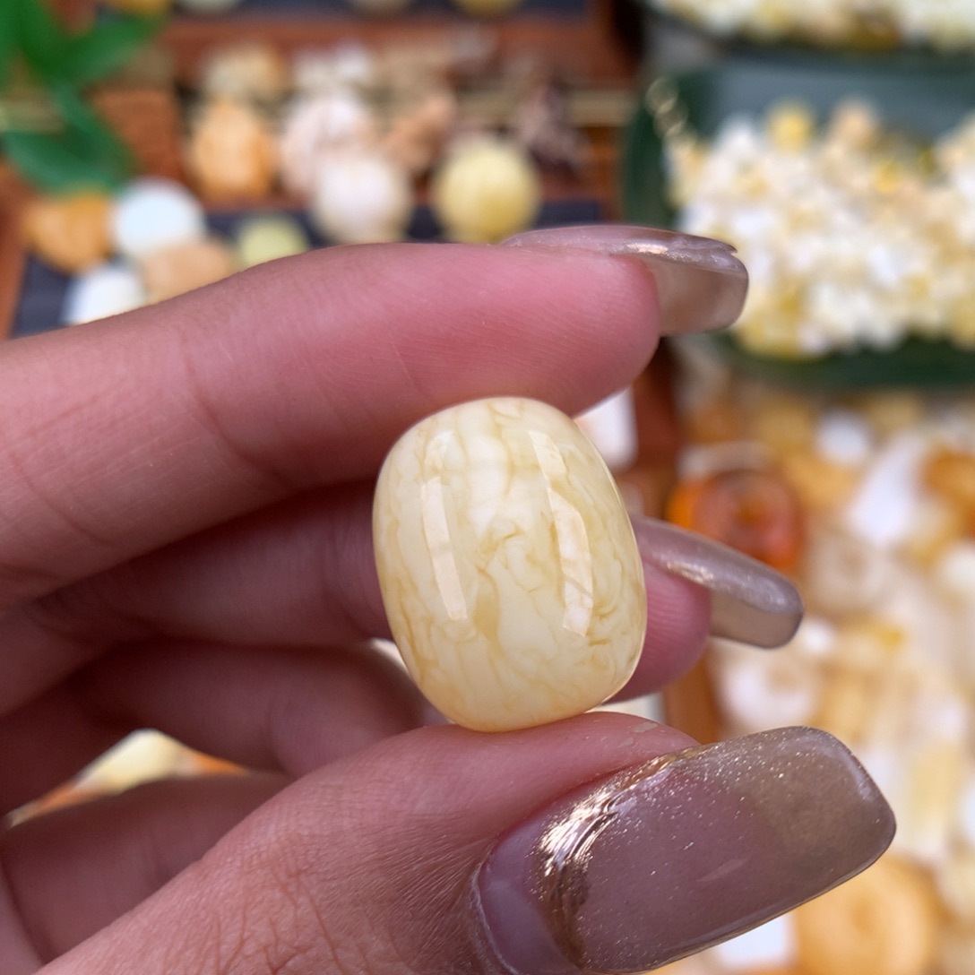 琥珀珠宝奇石未镶嵌14.3