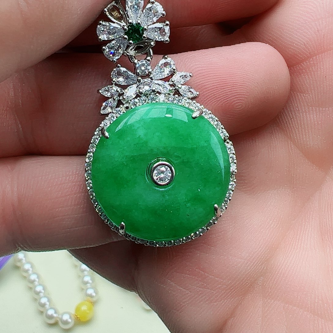 翡翠吊坠(赠链)银S925镶嵌