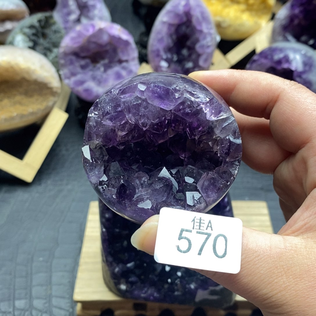 未镶嵌大型摆件（非配饰）紫晶?***