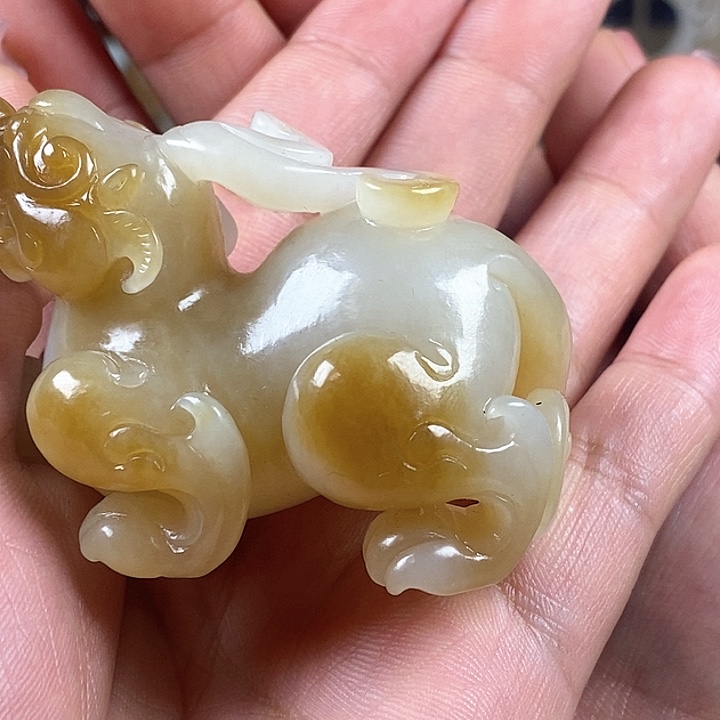 和田玉挂件未镶嵌魚****乐