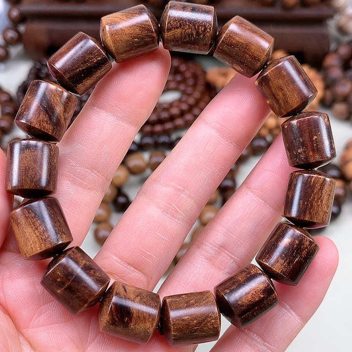 【闪购商品】贡木其他桶珠黑瘤疤15*12