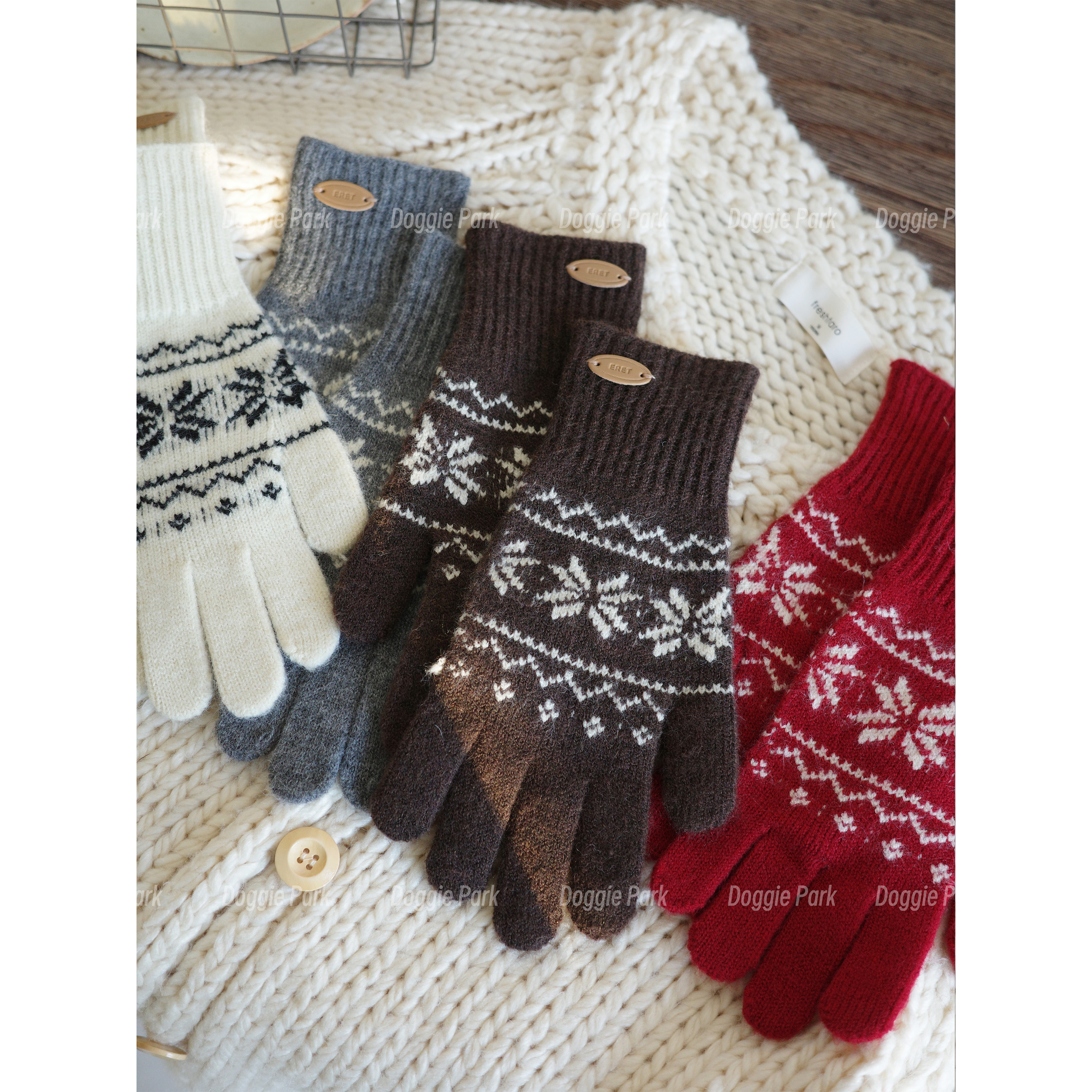 狗狗公园｜费尔岛针织手套秋冬保暖百搭学生触屏撞色防寒五指手套