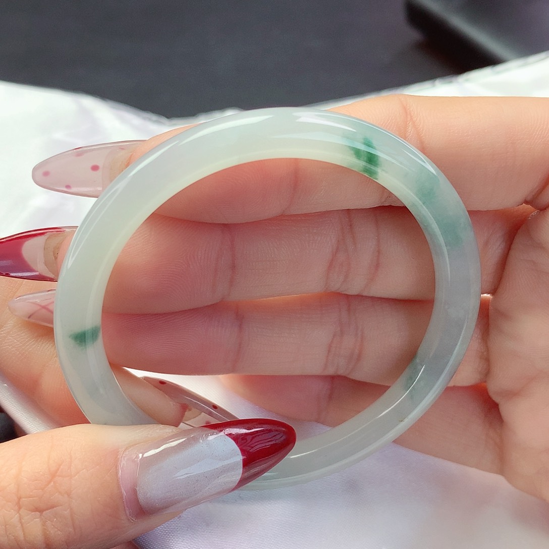 【闪购商品】翡翠手镯未镶嵌a 121503