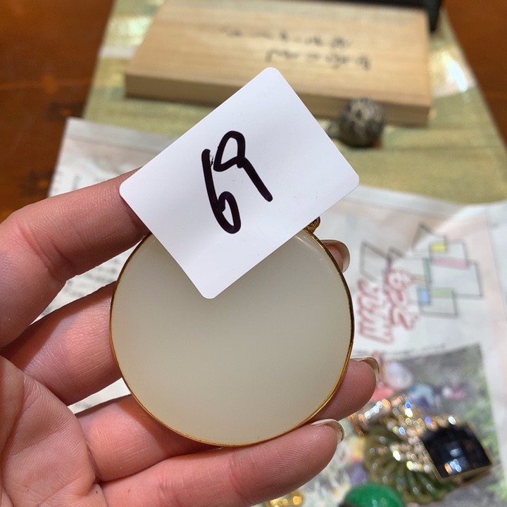 瓷片5***9哈哈哈哈哈这是一个69