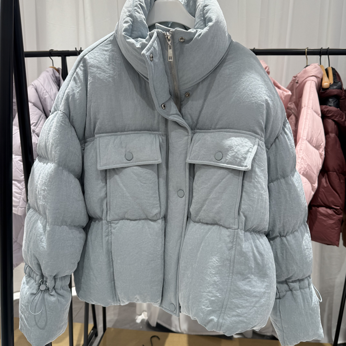 羽绒服短款新款时尚