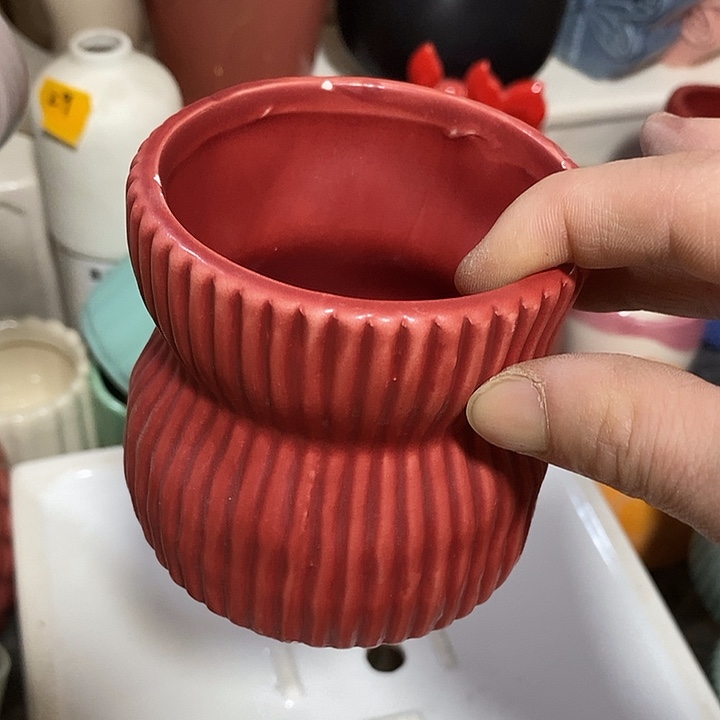 陶盆有孔 瑕疵针孔漏釉介意勿拍口 8高8