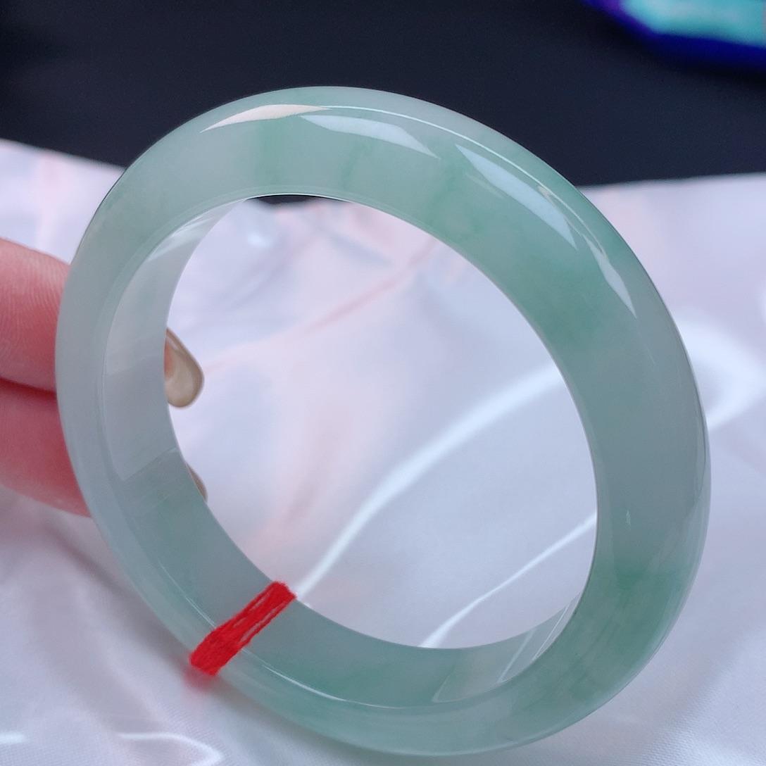 【闪购商品】未镶嵌手镯翡翠Q53