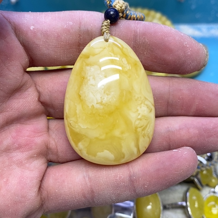 蜜蜡裸石未镶嵌吊坠