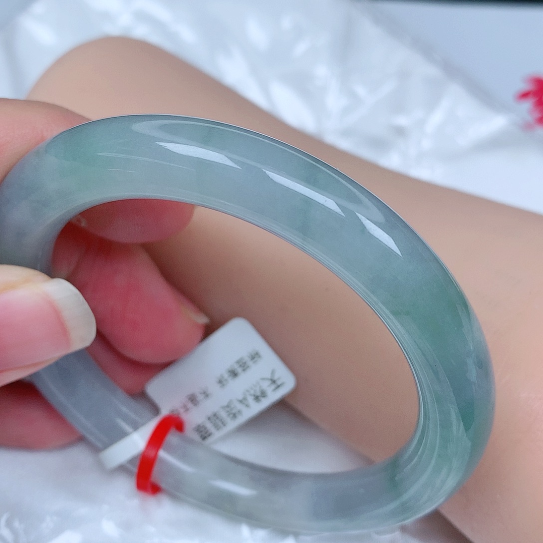 【闪购商品】翡翠手镯未镶嵌，56