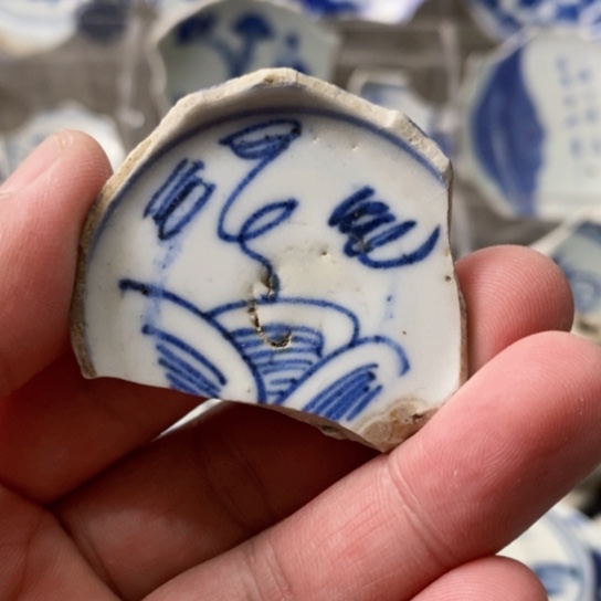 瓷片现代工艺品青花瓷片