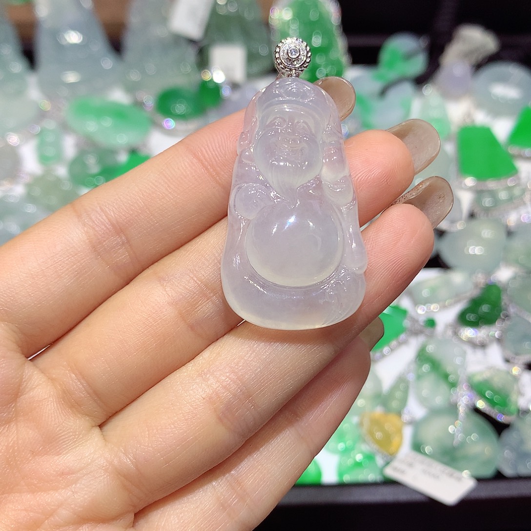 翡翠18K金镶嵌颈饰财