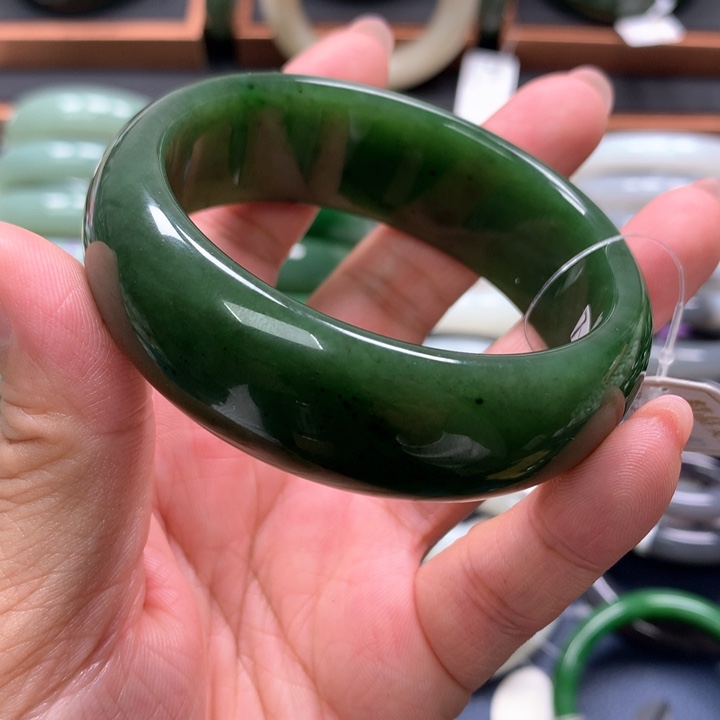 【闪购商品】未镶嵌手镯和田玉（碧玉）15