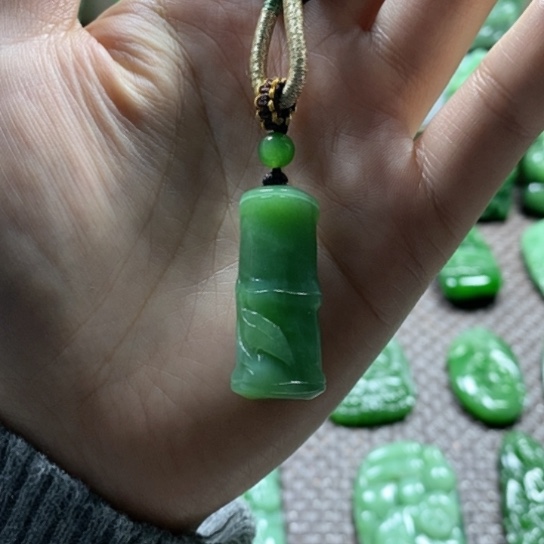 【闪购商品】和田玉未镶嵌颈饰