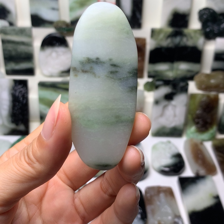 独山玉未镶嵌颈饰