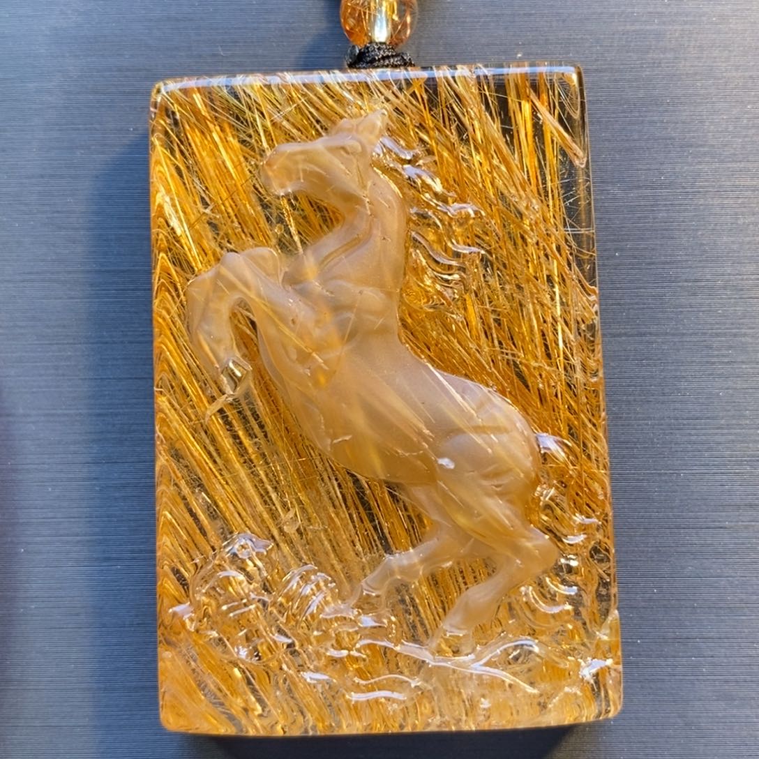 水晶颈饰未镶嵌发晶骏马