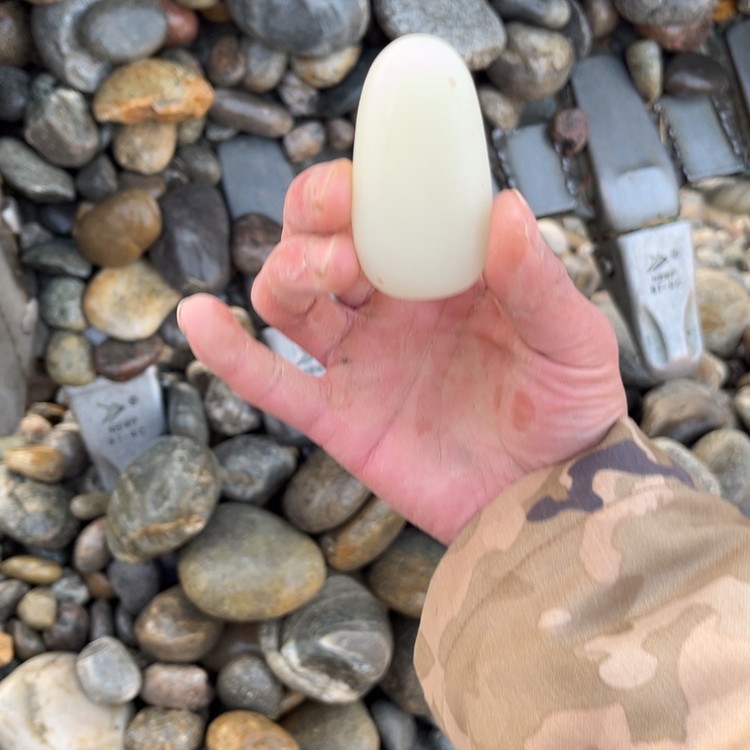 未镶嵌和田玉（糖玉）挂件