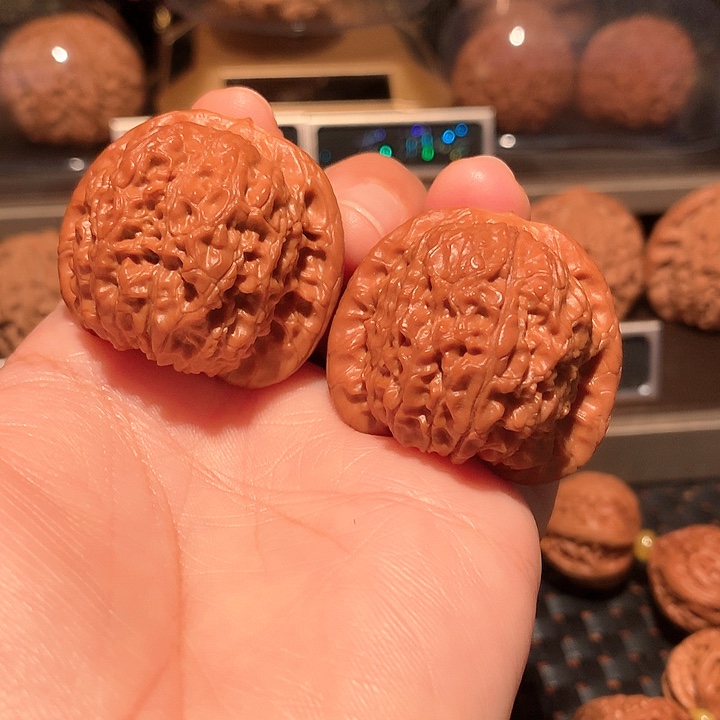 文玩核桃把件血麒麟37尺