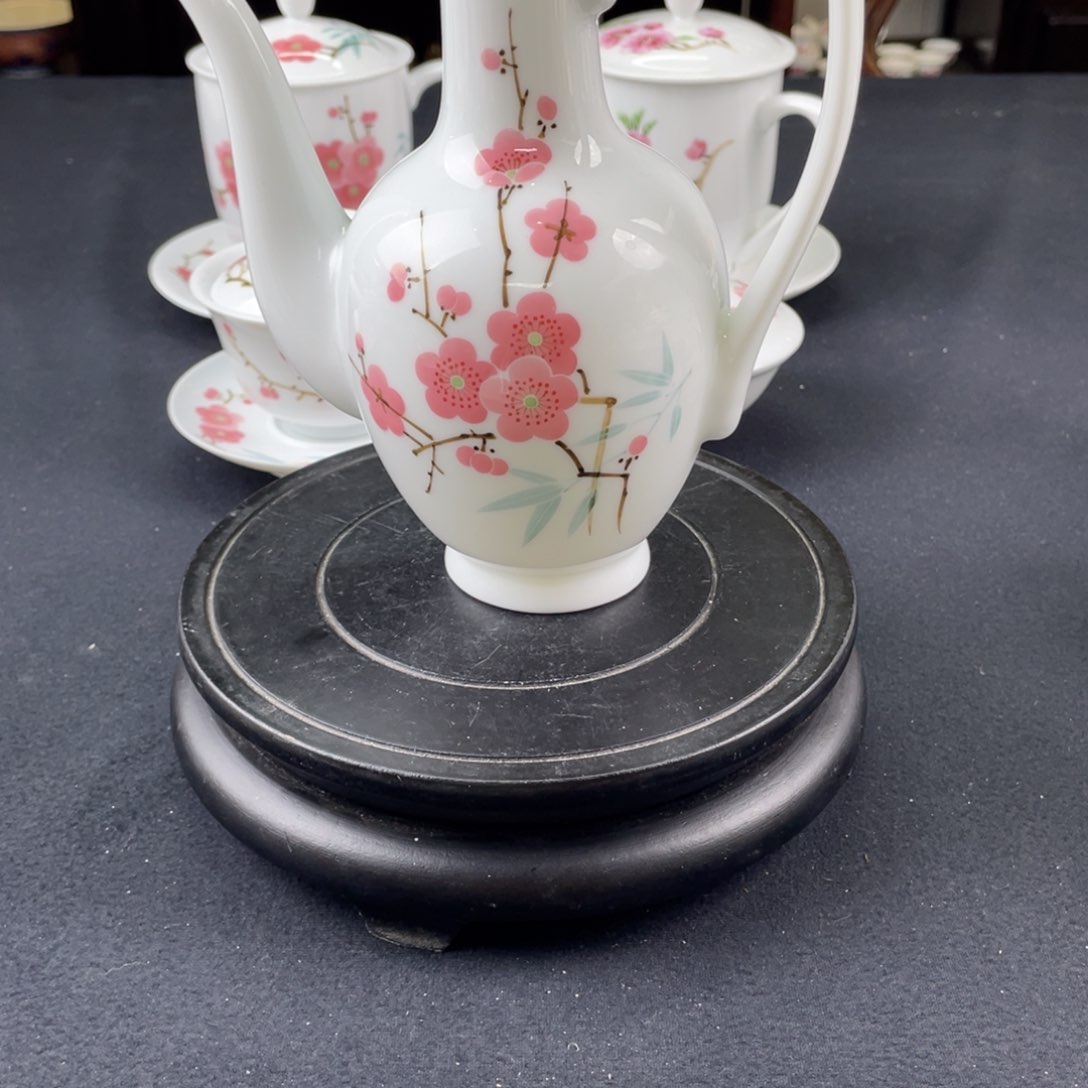 瓷片轻工业陶瓷研究所