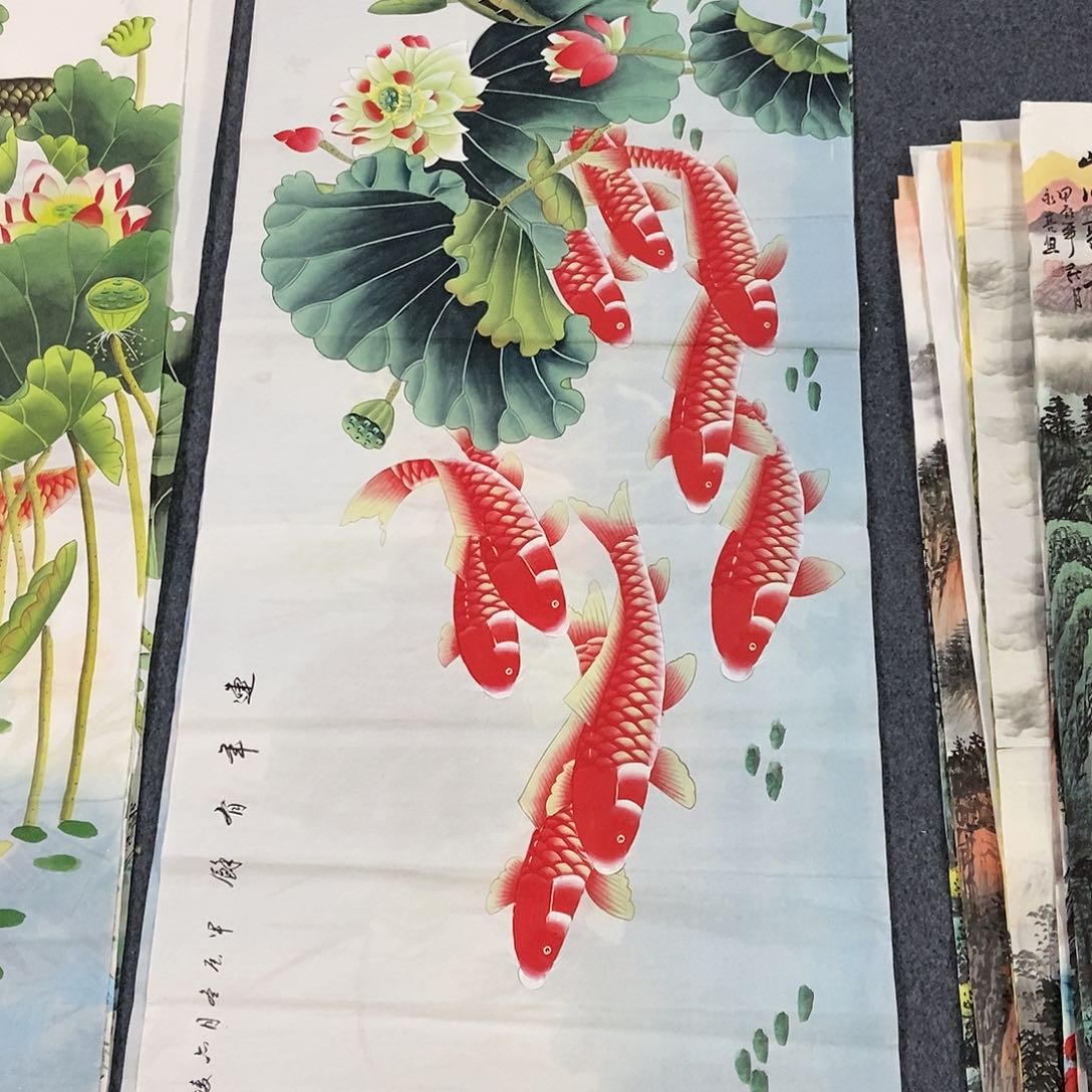 国画四尺工笔九鱼一副