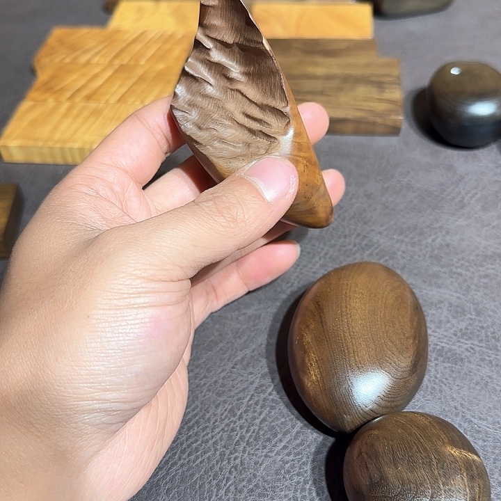 华***仔阴沉木直播间一物一拍截图