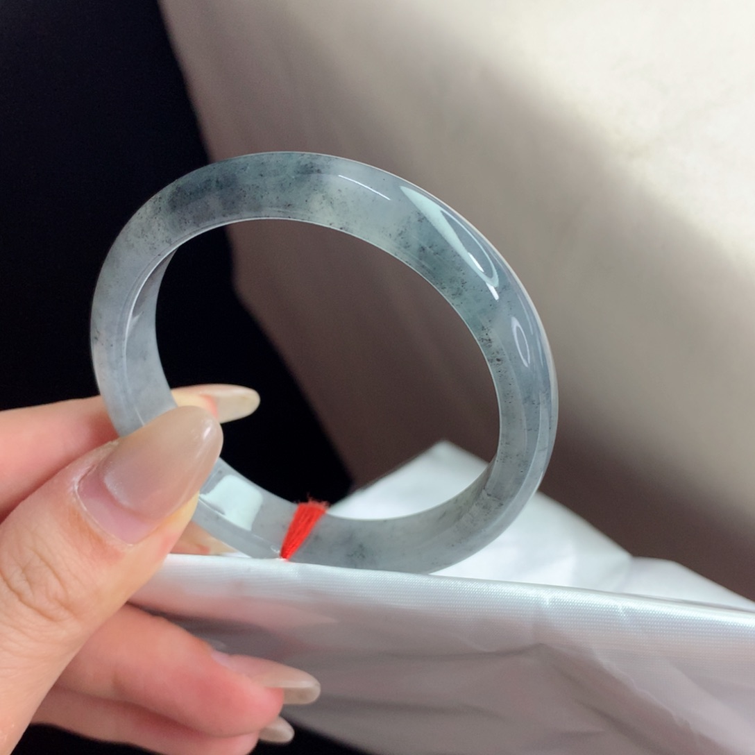 翡翠未镶嵌手镯（11号）