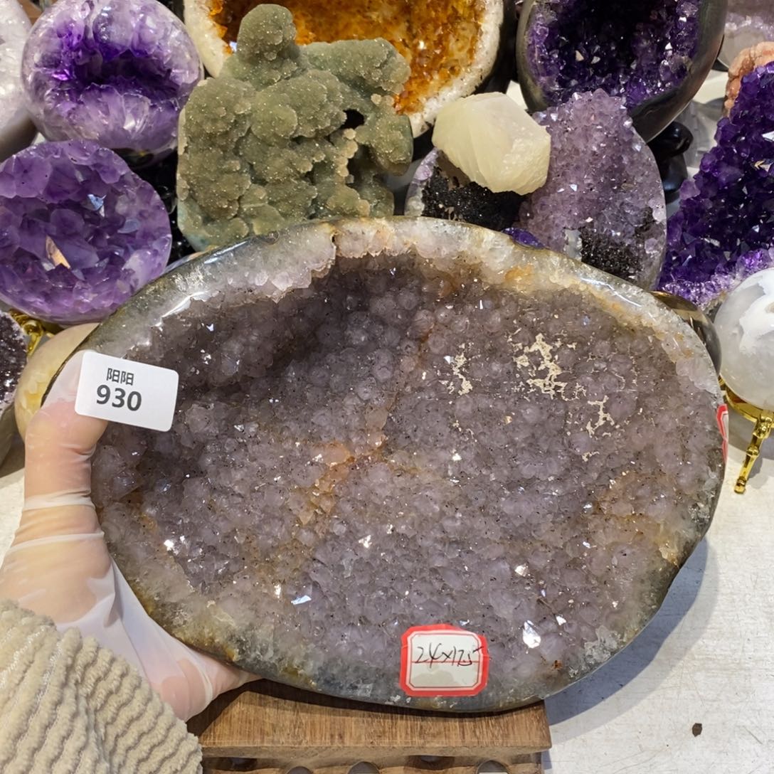 紫晶未镶嵌大型摆件（非配饰）