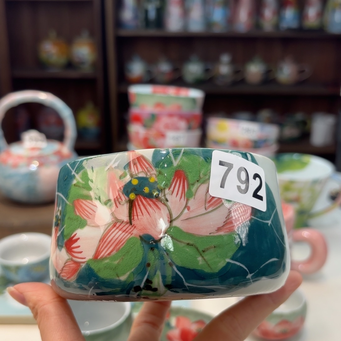 瓷片兔兔的小可爱太