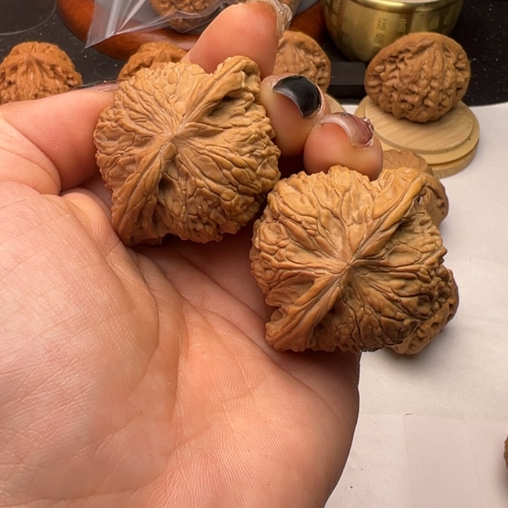文玩核桃把件静全品42闷尖磨